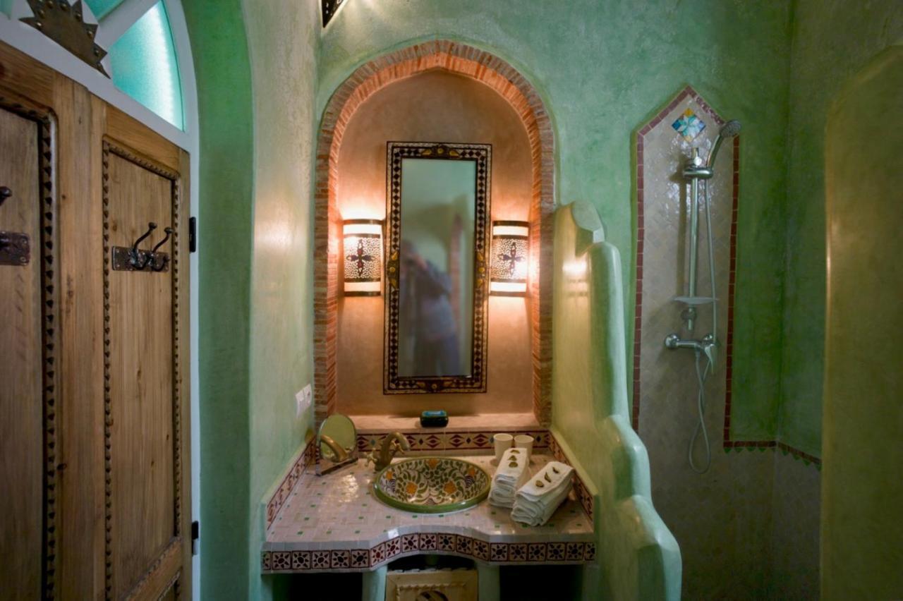 Hotel Riad Laylati As-Suwajra Zewnętrze zdjęcie